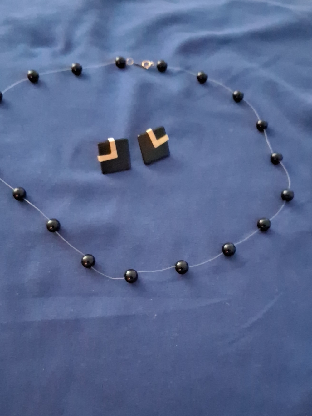 Classic Black Bead Floating Necklace — Minimalist Style